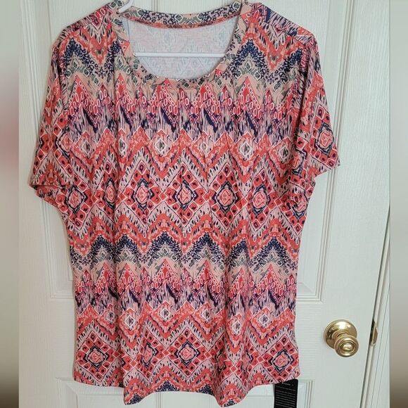 Women's NWTS Top Size XL - Picture 1 of 3